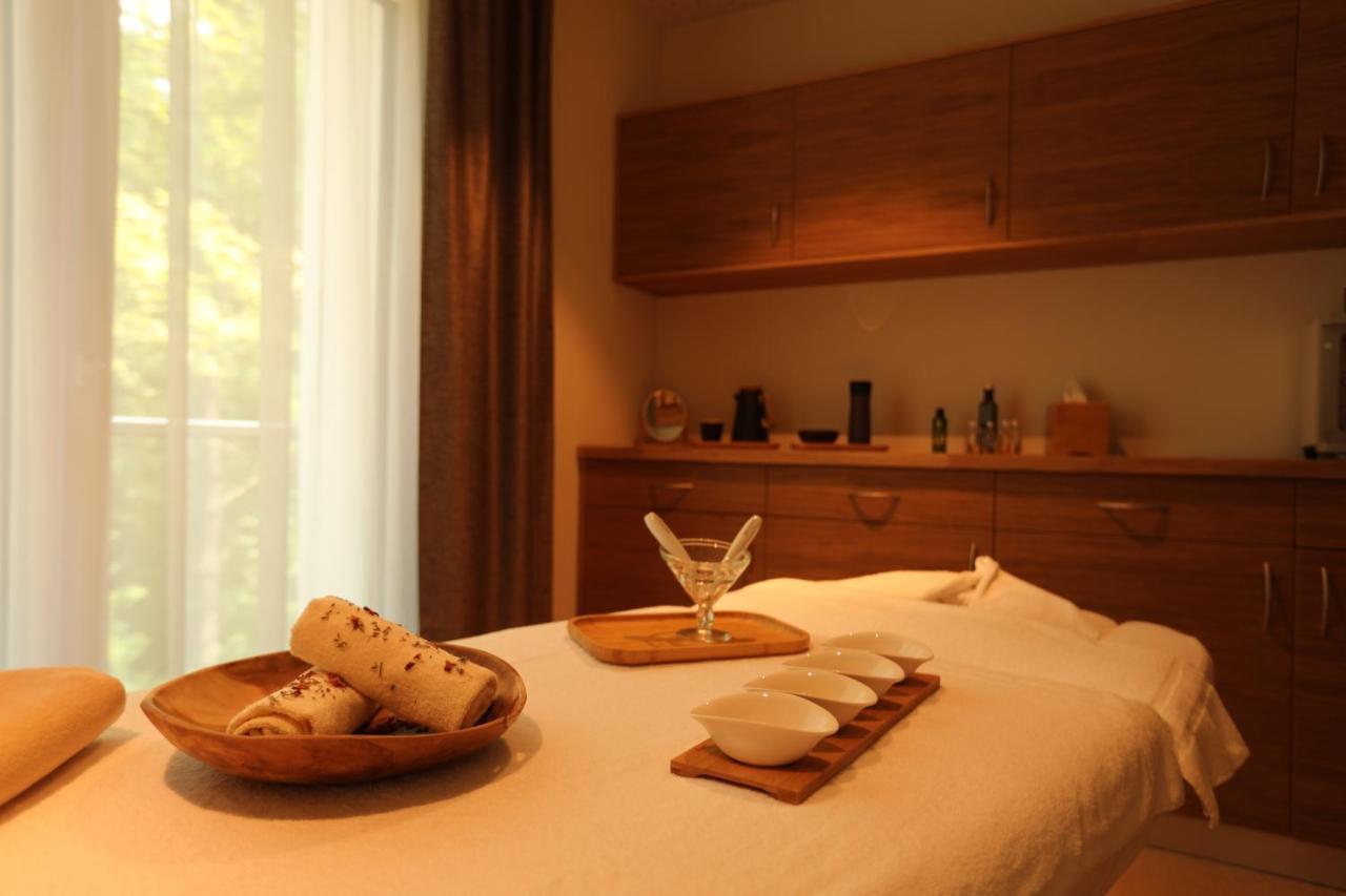 Peters Hotel & Spa Хомбург Екстериор снимка