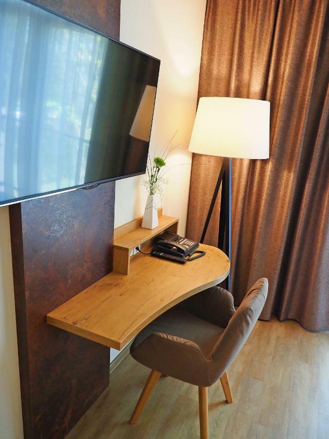 Peters Hotel & Spa Хомбург Екстериор снимка